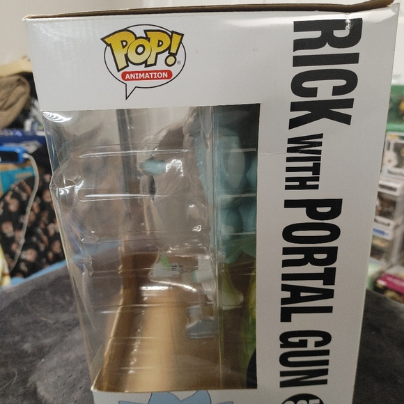 RICK & MORTY'S 10 INCH RICK WITH PORTAL GUN FUNKO POP 665 - Picture 3 of 6